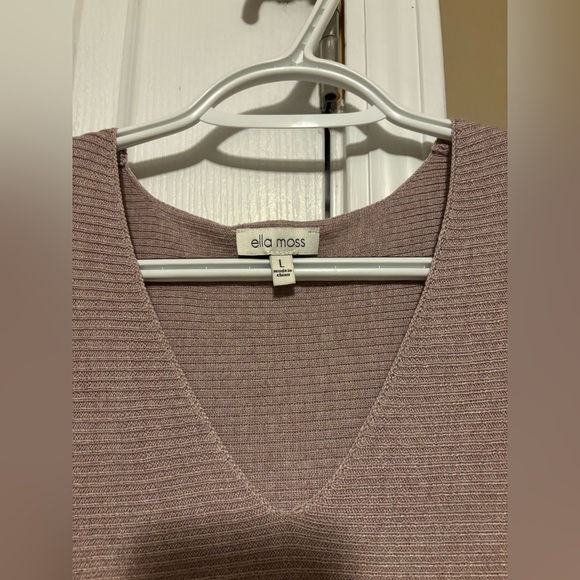 Ella Moss Men's V-Neck Sweater in Taupe - Picture 2 of 7